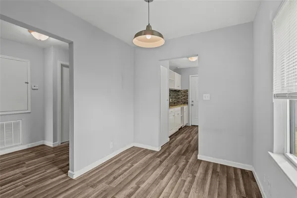 $1,300 | 1101 8th Avenue North, Texas City, TX 77590