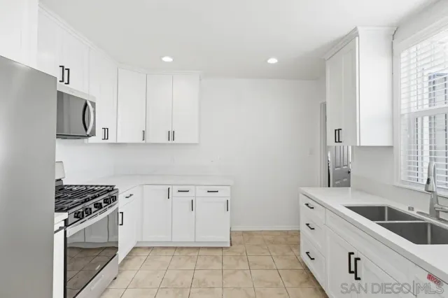 $3,850 | 4451 Mentone Street, San Diego, CA 92107