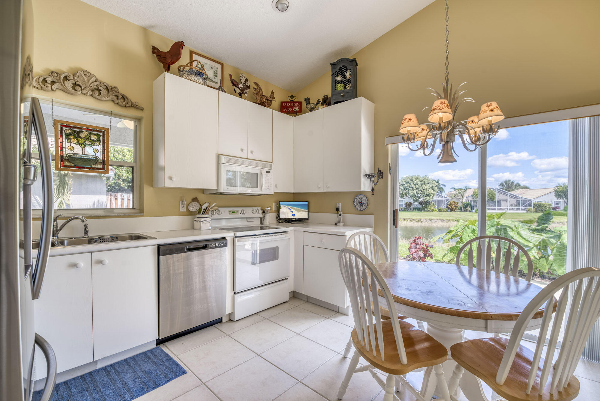 7349 Chorale Road Boynton Beach, FL 33437 - Photo 11 of 32 028
