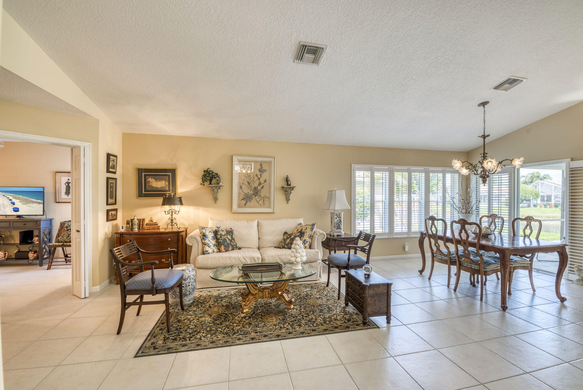 7349 Chorale Road Boynton Beach, FL 33437 - Photo 4 of 32 019