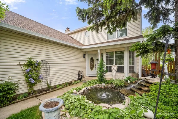 $435,000 | 1837 Grosse Pointe Circle, Hanover Park, IL 60133