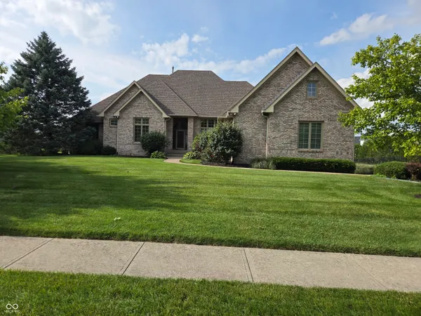 $894,900 | 2434 Winfield Drive, Carmel, IN 46032