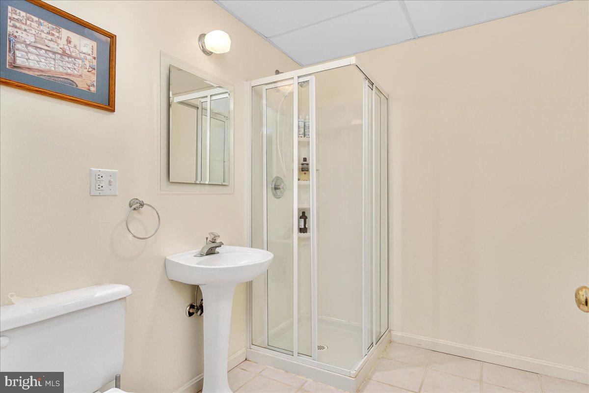 19333 Porterstown Road Keedysville, MD 21756 - Photo 39 of 78 Lower level bathroom