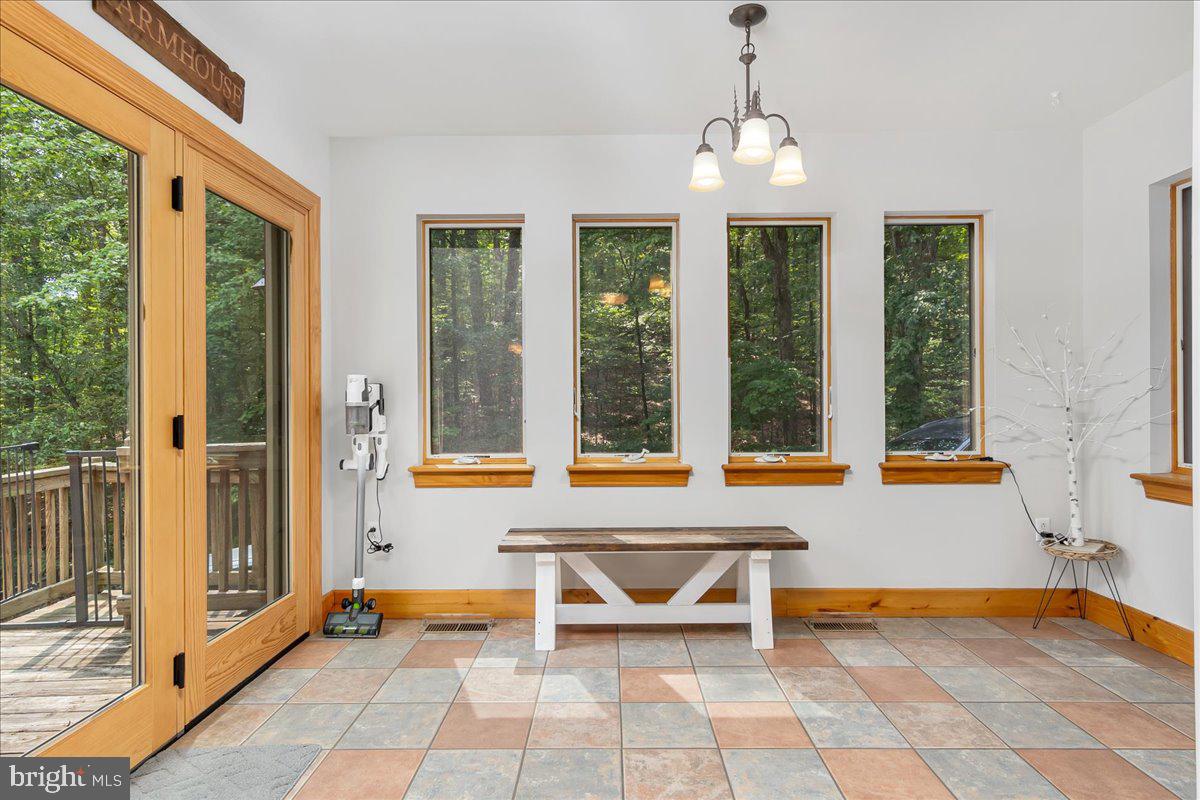 19333 Porterstown Road Keedysville, MD 21756 - Photo 8 of 78