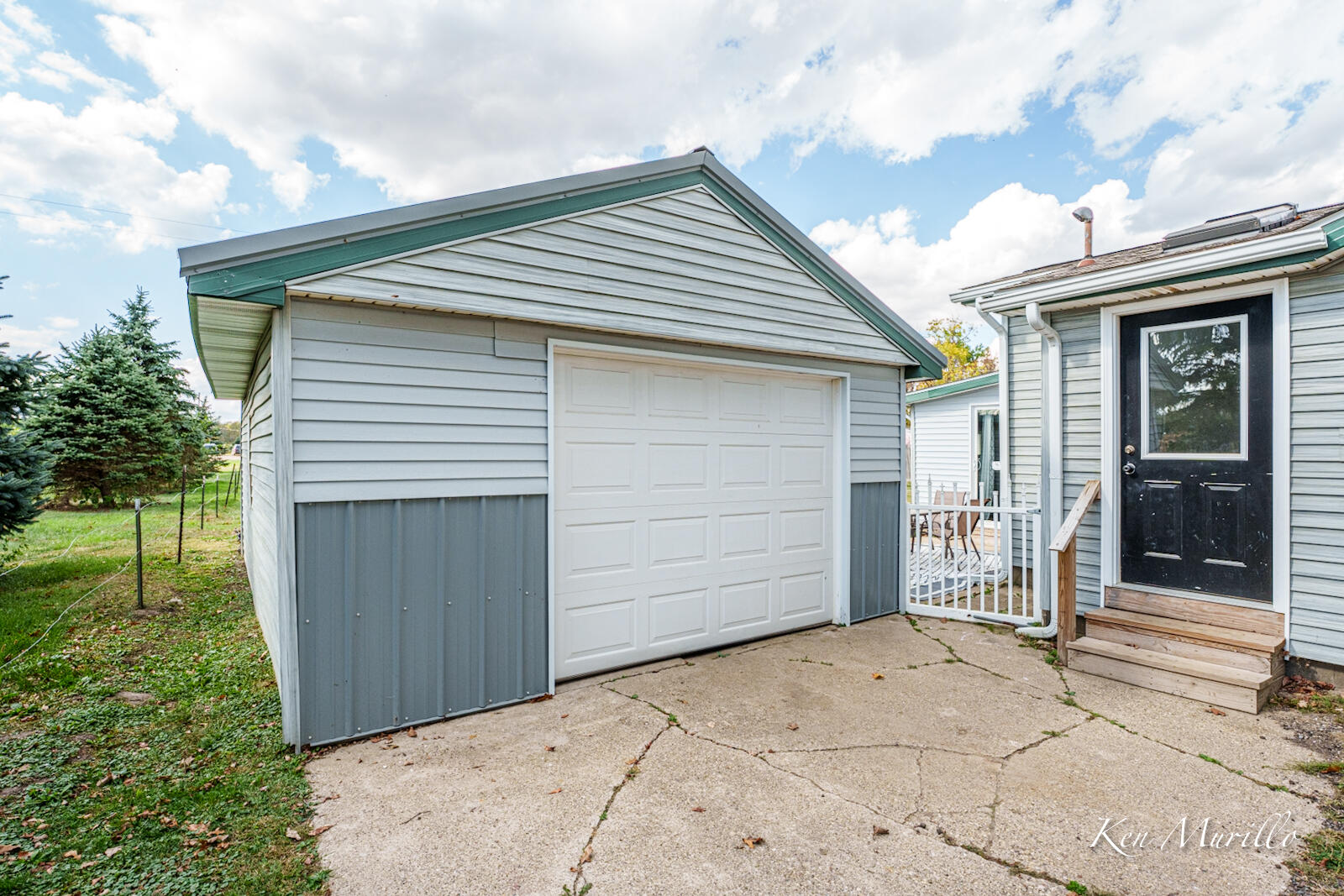 12315 Kimler Road Eaton Rapids, MI 48827 - Photo 27 of 29 20251006_184230343_iOS