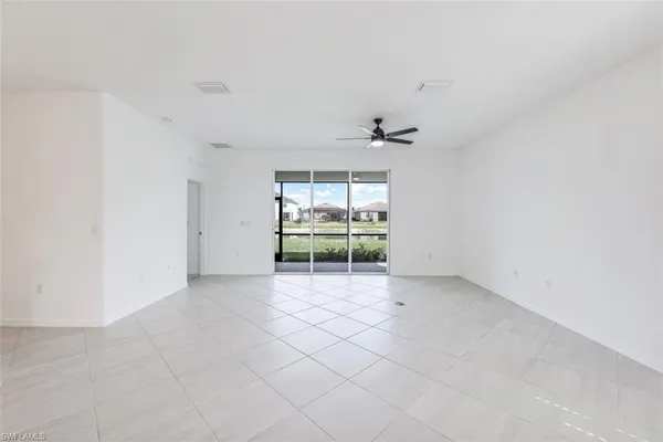$2,700 | 2434 Orchard Street, Naples, FL 34120