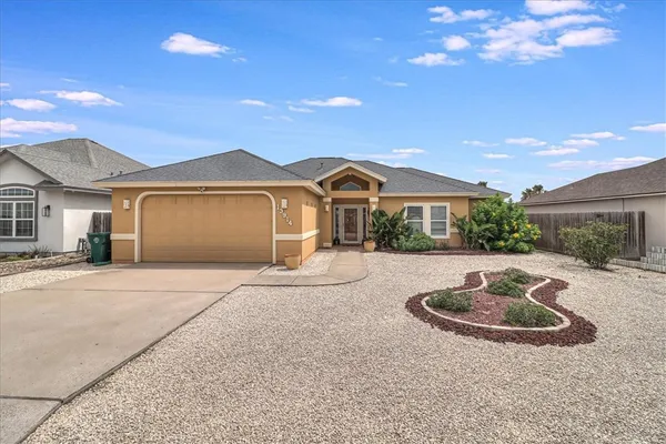 $2,700 | 13914 Sea Anchor Street, Corpus Christi, TX 78418
