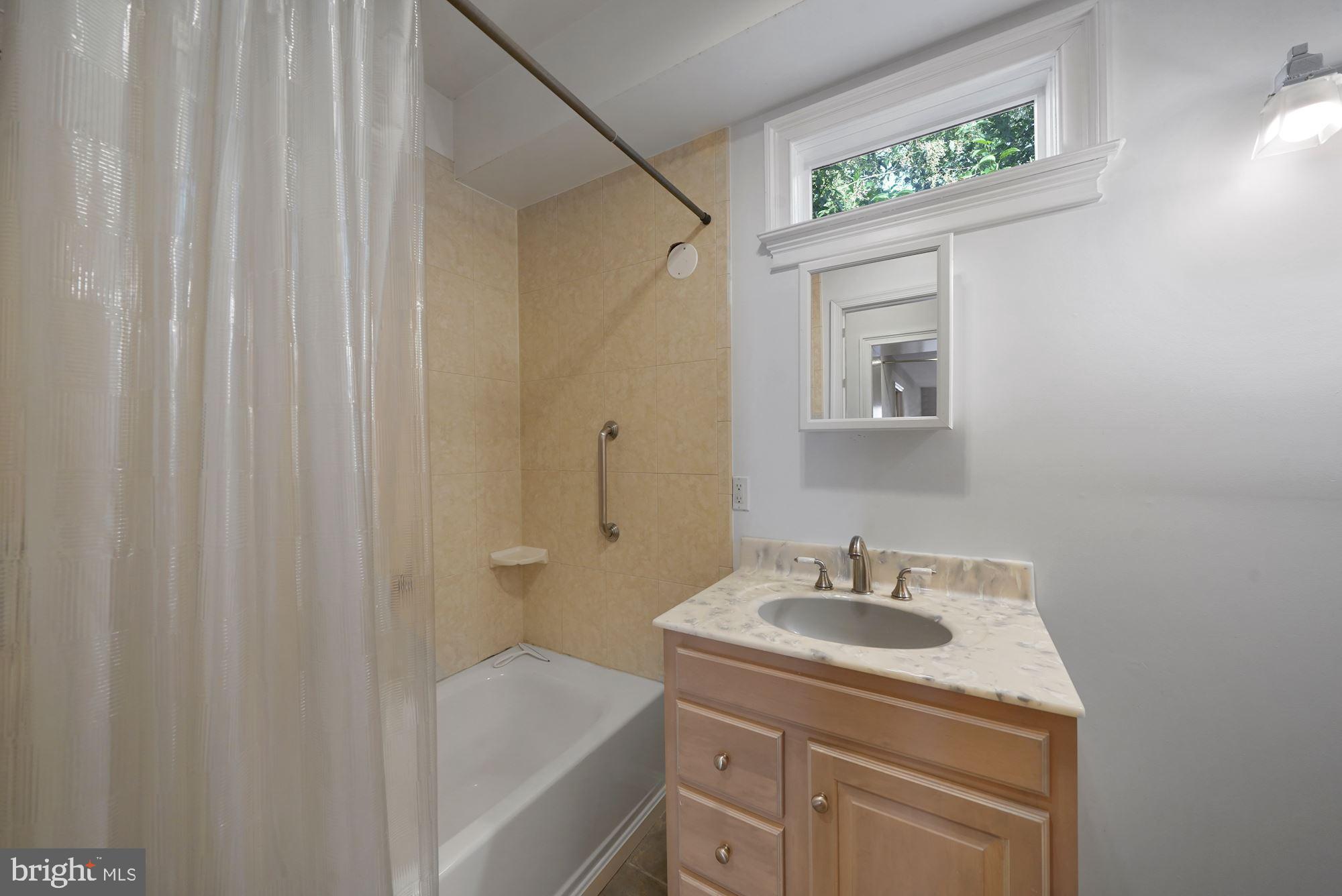 505 Park Road Northwest Washington, DC 20010 - Photo 17 of 25 Gallery Image 17