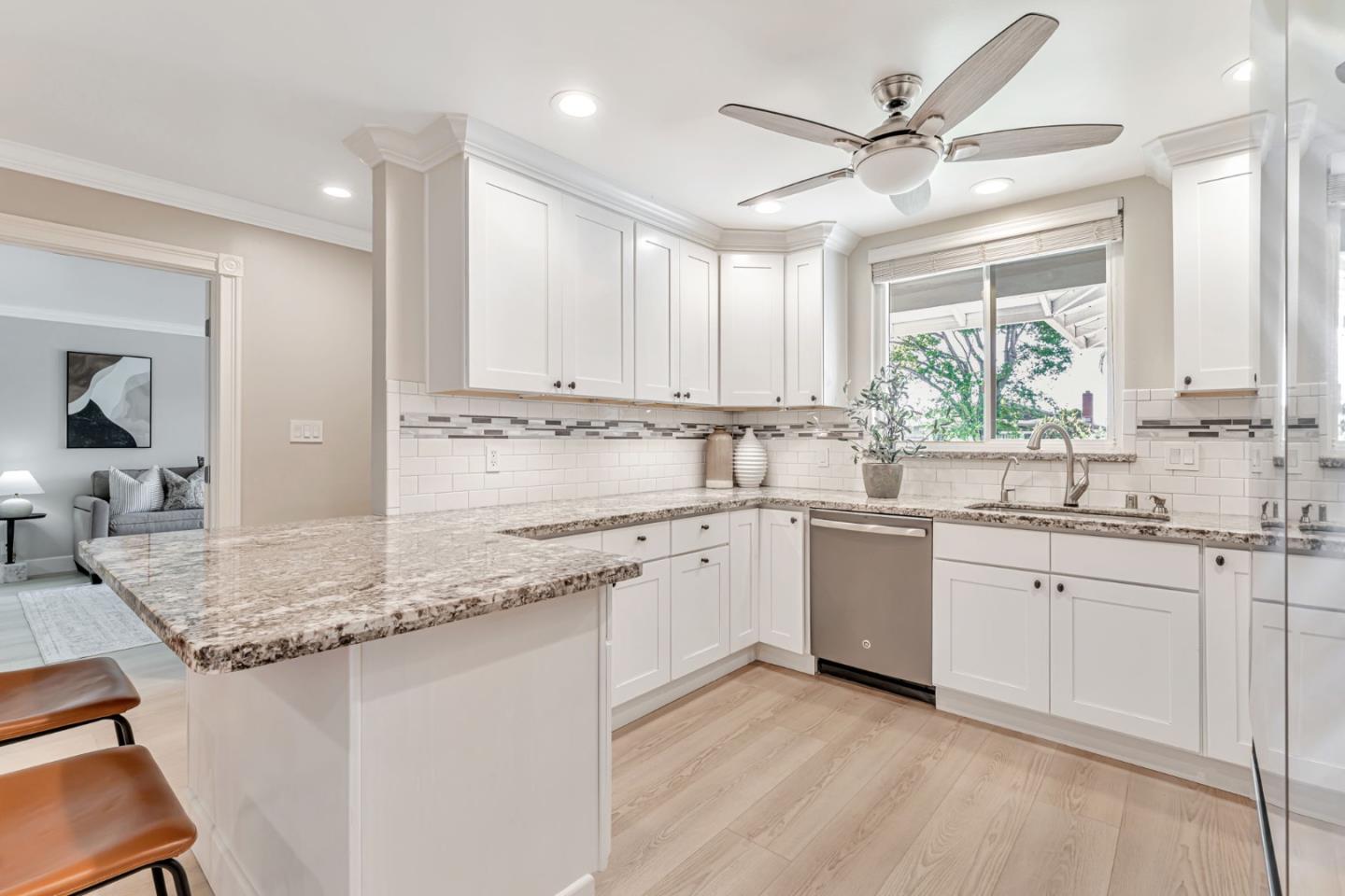 2154 Farrol Avenue Union City, CA 94587 - Photo 10 of 44