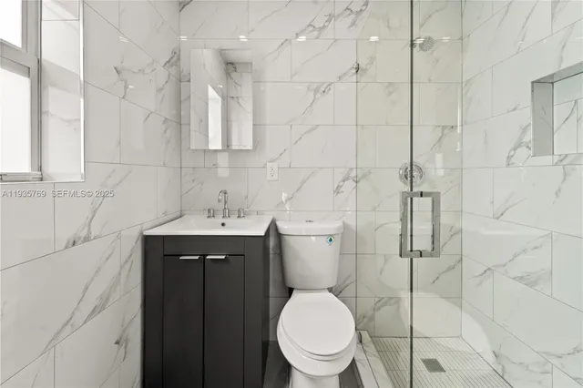 $3,550 | 3500 Southwest 25th Street, Miami, FL 33133