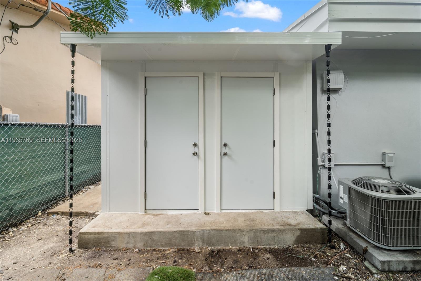 3500 Southwest 25th Street Miami, FL 33133 - Photo 17 of 22