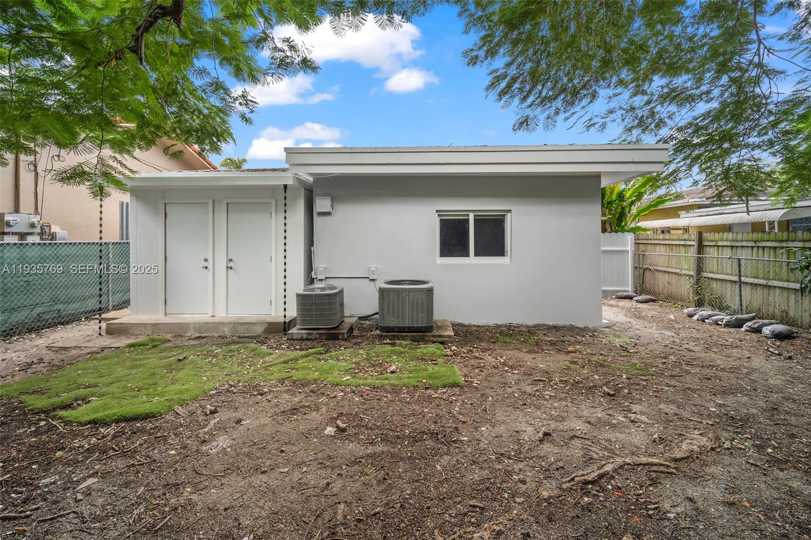 3500 Southwest 25th Street Miami, FL 33133 - Photo 19 of 22