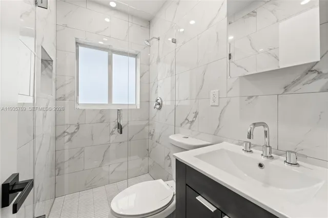 $3,400 | 3500 Southwest 25th Street, Miami, FL 33133