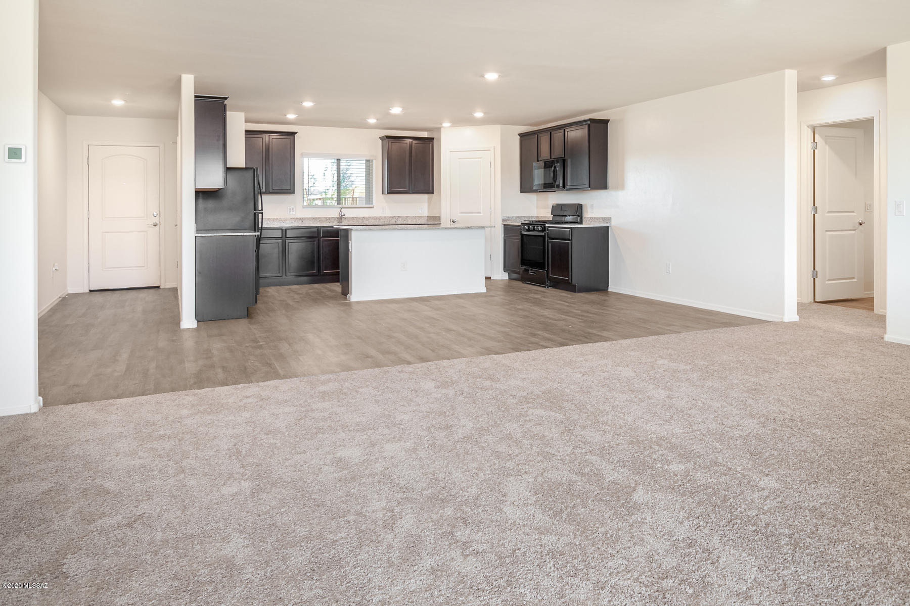 6970 South Draper Road Tucson, AZ 85757 - Photo 3 of 7 Gallery Image 3