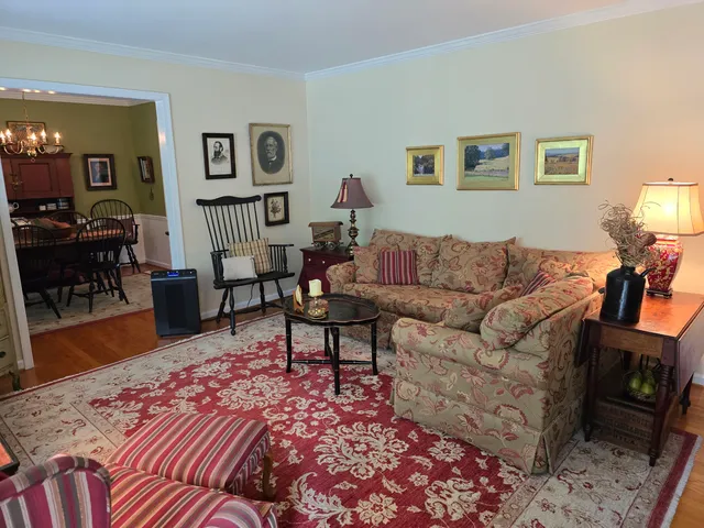 $377,500 | 3302 Kenwick Trail, Roanoke, VA 24018