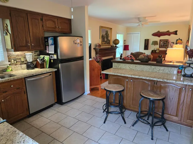 $377,500 | 3302 Kenwick Trail, Roanoke, VA 24018