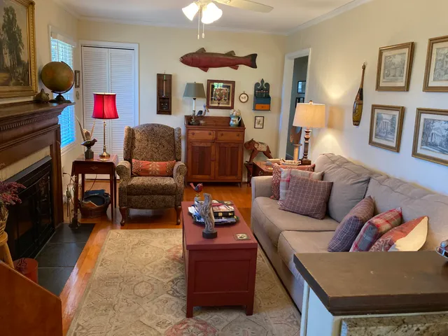 $377,500 | 3302 Kenwick Trail, Roanoke, VA 24018