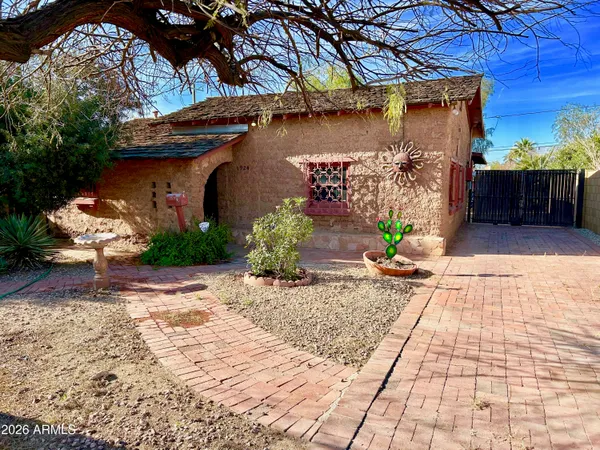 $389,000 | 1924 East Monte Vista Road, Phoenix, AZ 85006