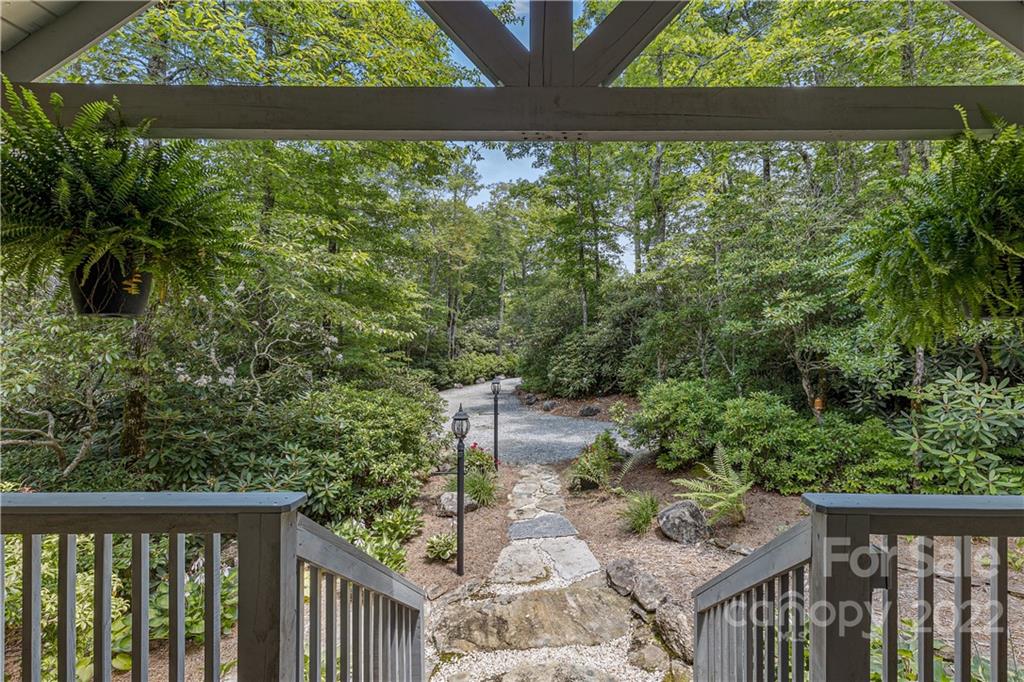 75 Longview Ridge Lake Toxaway, NC 28747 - Photo 4 of 31 Gallery Image 4