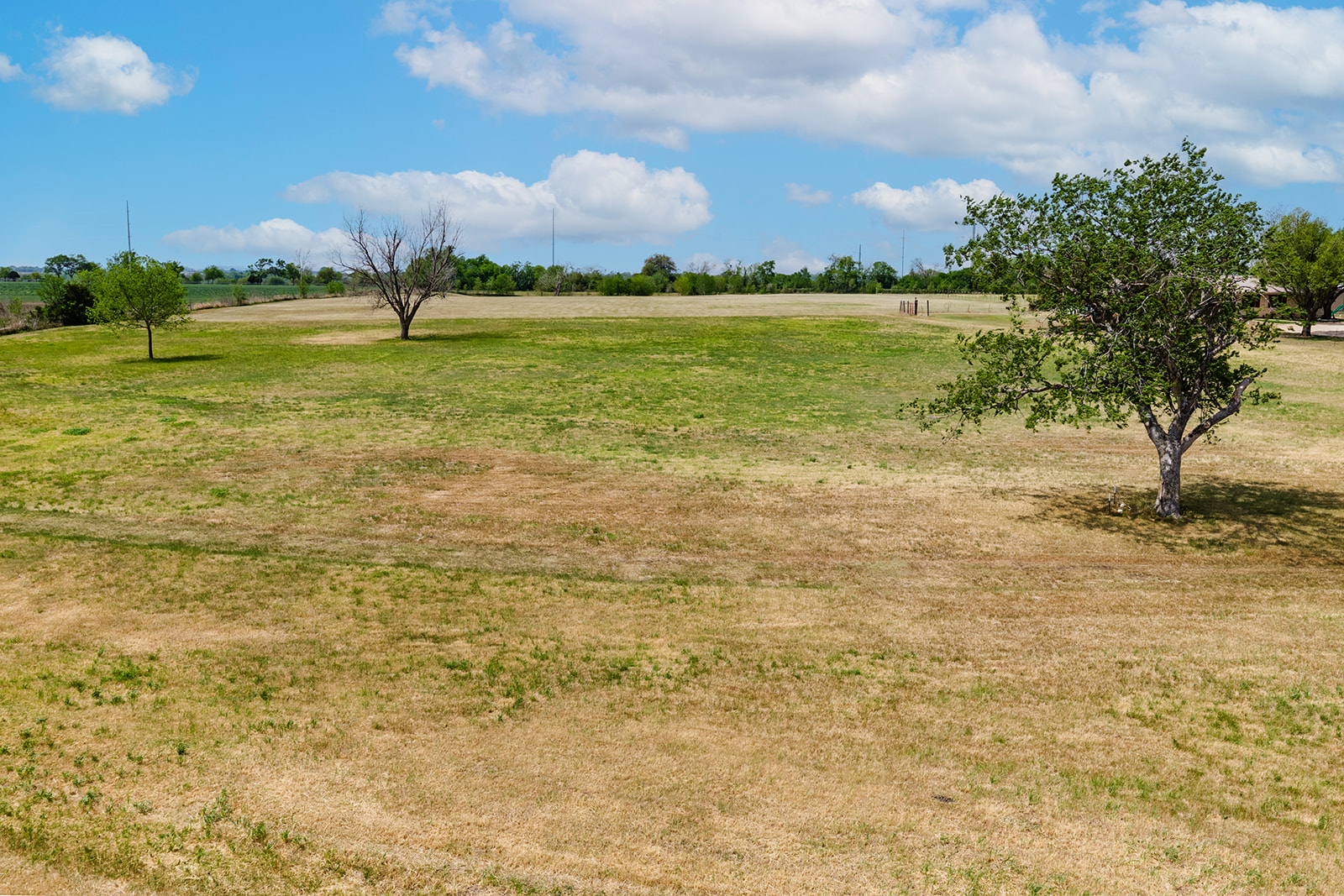 1001 Gravel Pit Road Taylor, TX 76574 - Photo 38 of 40 a view of an ocean and beach