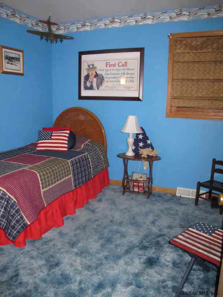 9 Finch Road Queensbury, NY 12804 - Photo 5 of 12 Photo 5