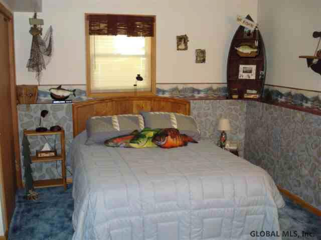 9 Finch Road Queensbury, NY 12804 - Photo 8 of 12 Photo 8