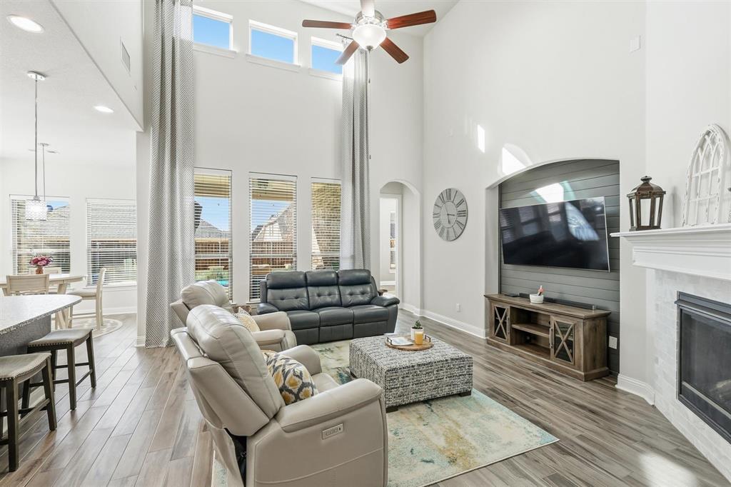 6371 Whiskerbrush Road Flower Mound, TX 76226 - Photo 11 of 38 All the natural light!