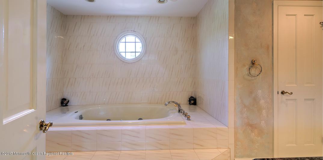 14 Paddock Lane Colts Neck, NJ 07722 - Photo 18 of 30 bath