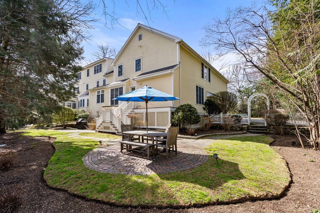 189 Cliff Road Wellesley, MA 02481 - Photo 2 of 35