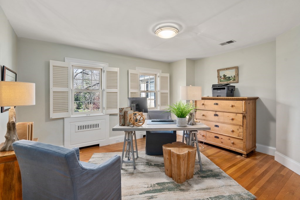 189 Cliff Road Wellesley, MA 02481 - Photo 25 of 35