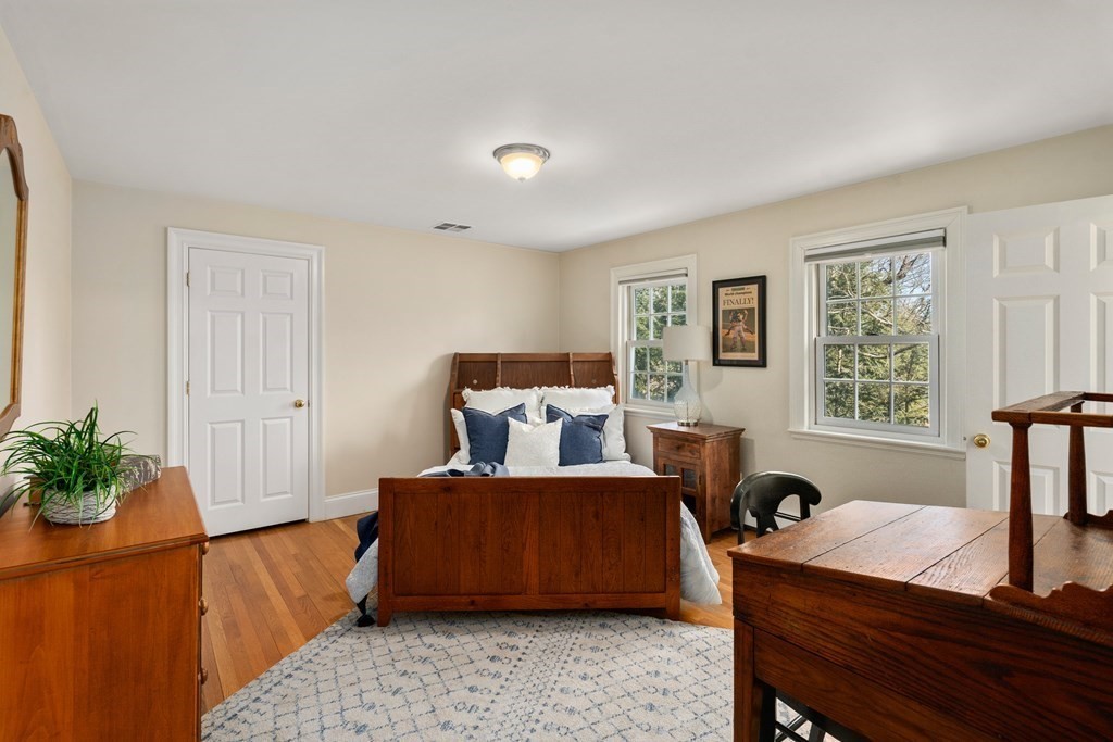 189 Cliff Road Wellesley, MA 02481 - Photo 33 of 35