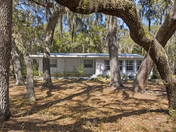 $179,900 | 6930 County Road 214, Melrose, FL 32666