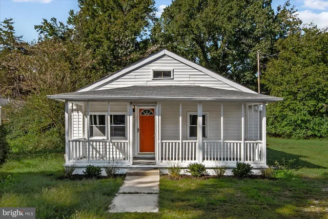 $279,900 | 608 Kintz Street, Colonial Beach, VA 22443