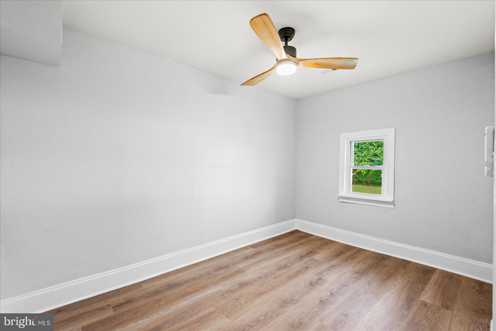 608 Kintz Street Colonial Beach, VA 22443 - Photo 21 of 34 Bedroom 2