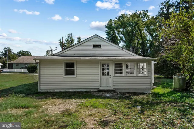 $279,900 | 608 Kintz Street, Colonial Beach, VA 22443