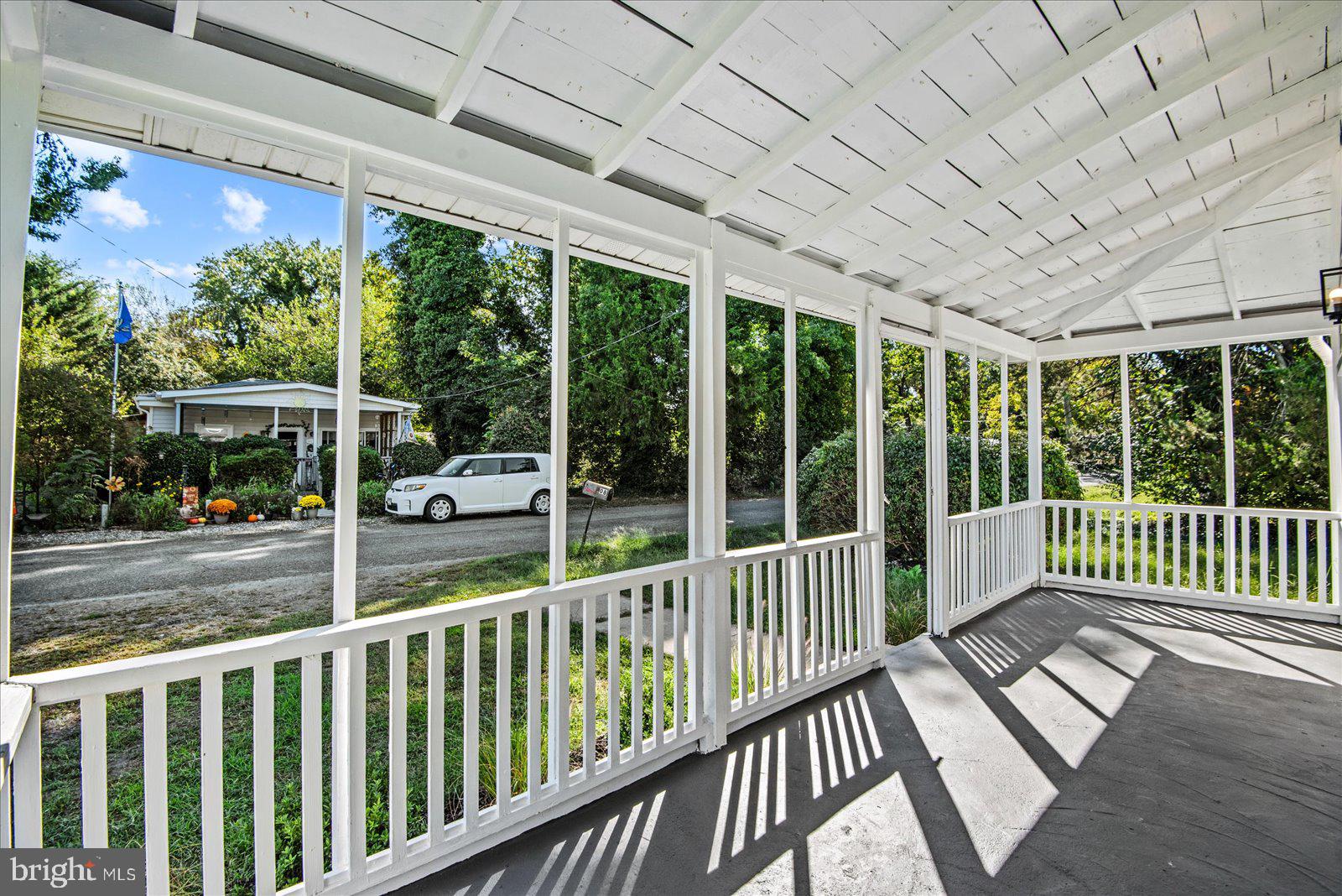 608 Kintz Street Colonial Beach, VA 22443 - Photo 4 of 34