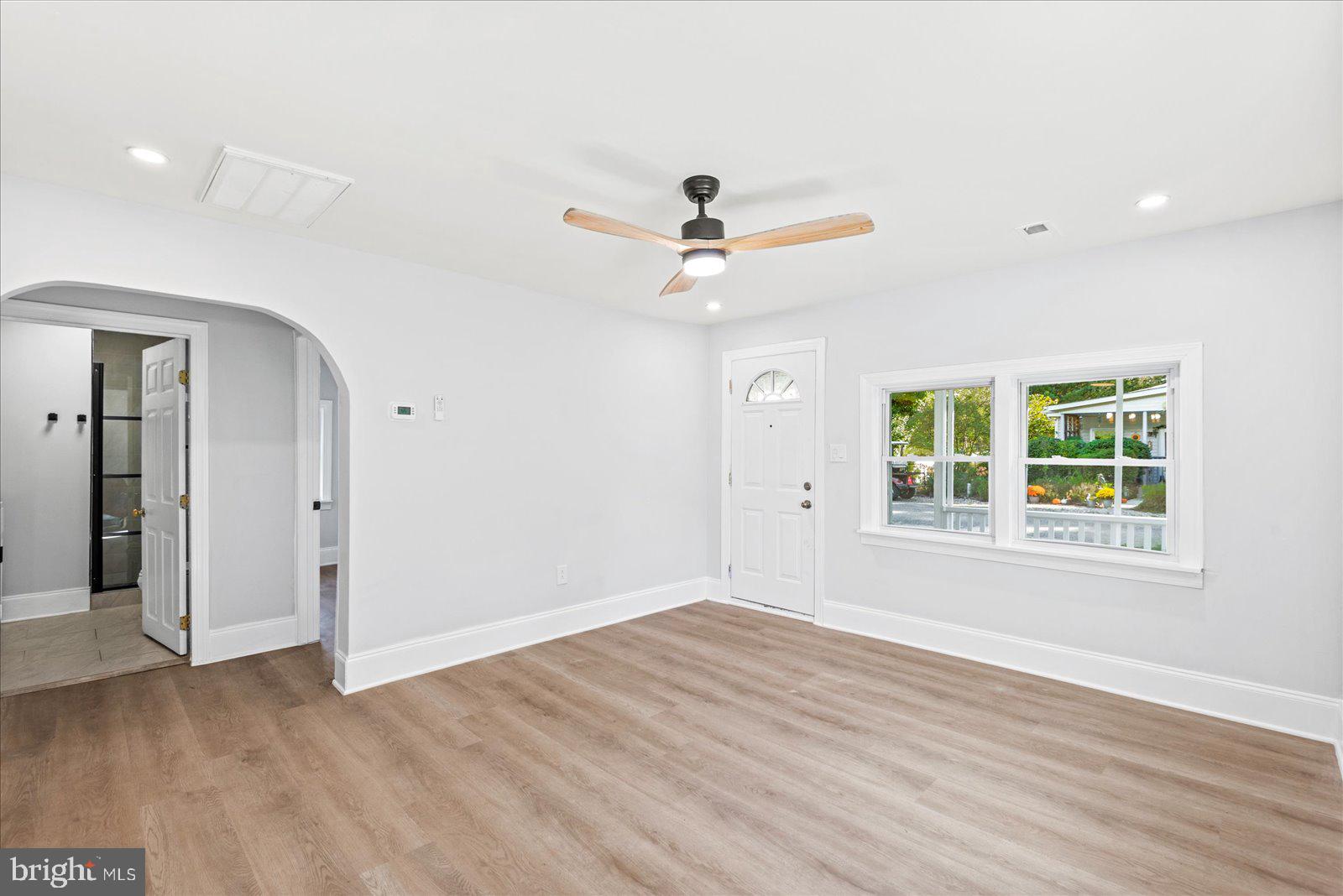 608 Kintz Street Colonial Beach, VA 22443 - Photo 8 of 34