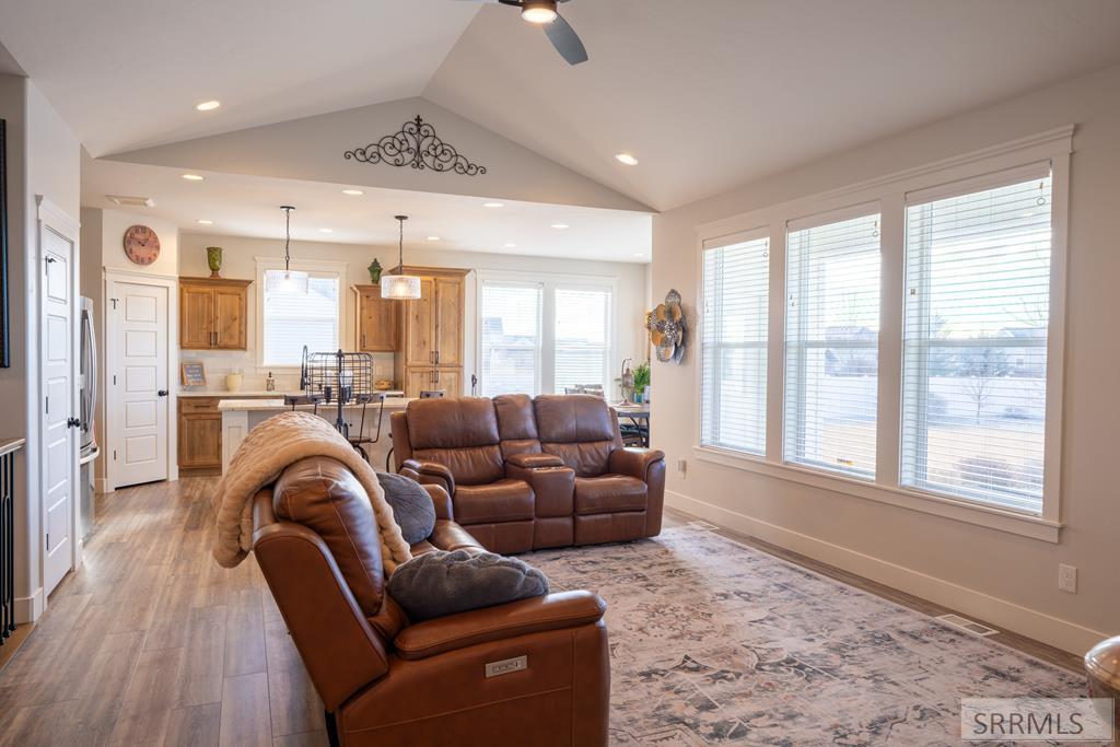 857 Oak Hl Way Rexburg, ID 83440 - Photo 14 of 48