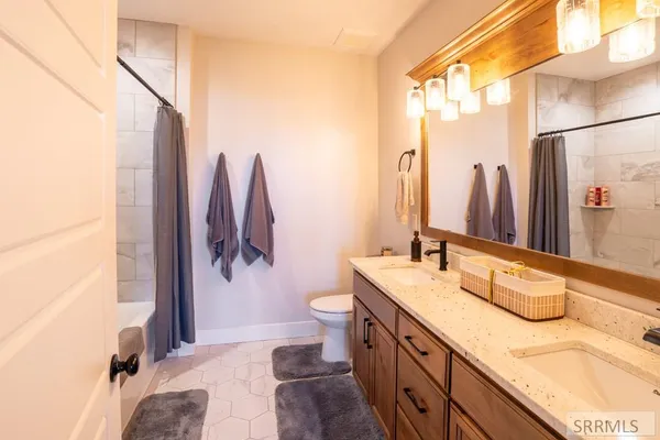 $744,900 | 857 Oak Hl Way, Rexburg, ID 83440