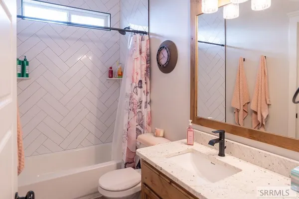 $744,900 | 857 Oak Hl Way, Rexburg, ID 83440