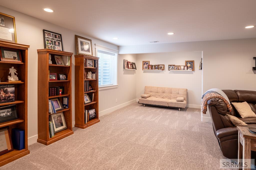 857 Oak Hl Way Rexburg, ID 83440 - Photo 34 of 48