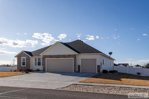 $744,900 | 857 Oak Hl Way, Rexburg, ID 83440
