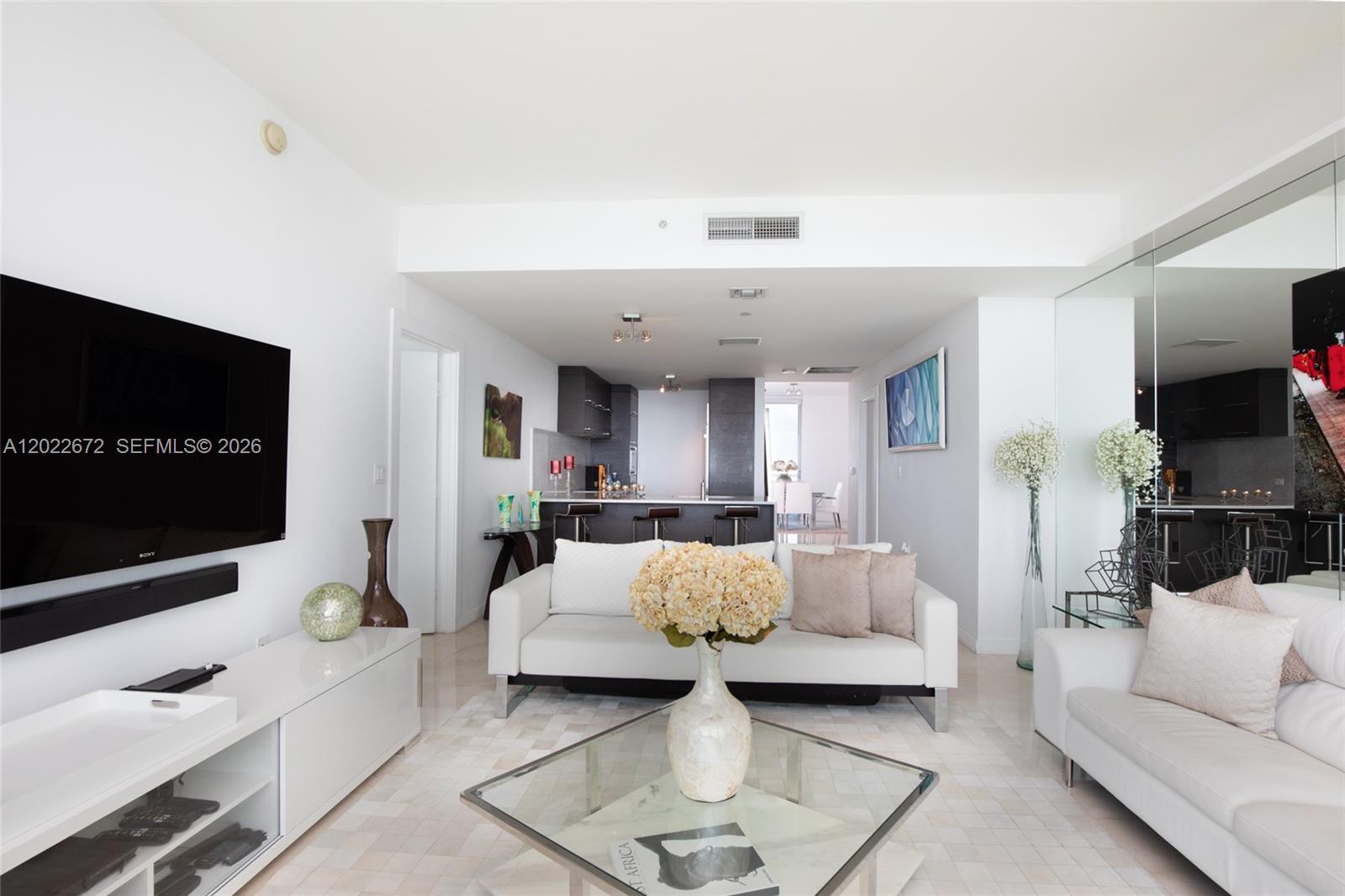900 Biscayne Boulevard, Unit 2002 Miami, FL 33132 - Photo 1 of 38