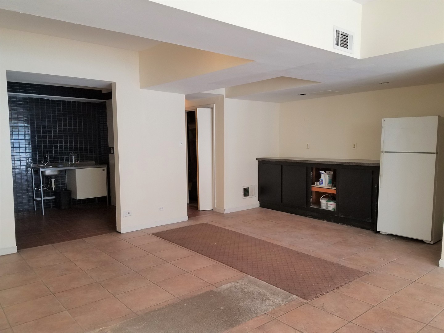 738 West 35th Street Chicago, IL 60608 - Photo 5 of 37