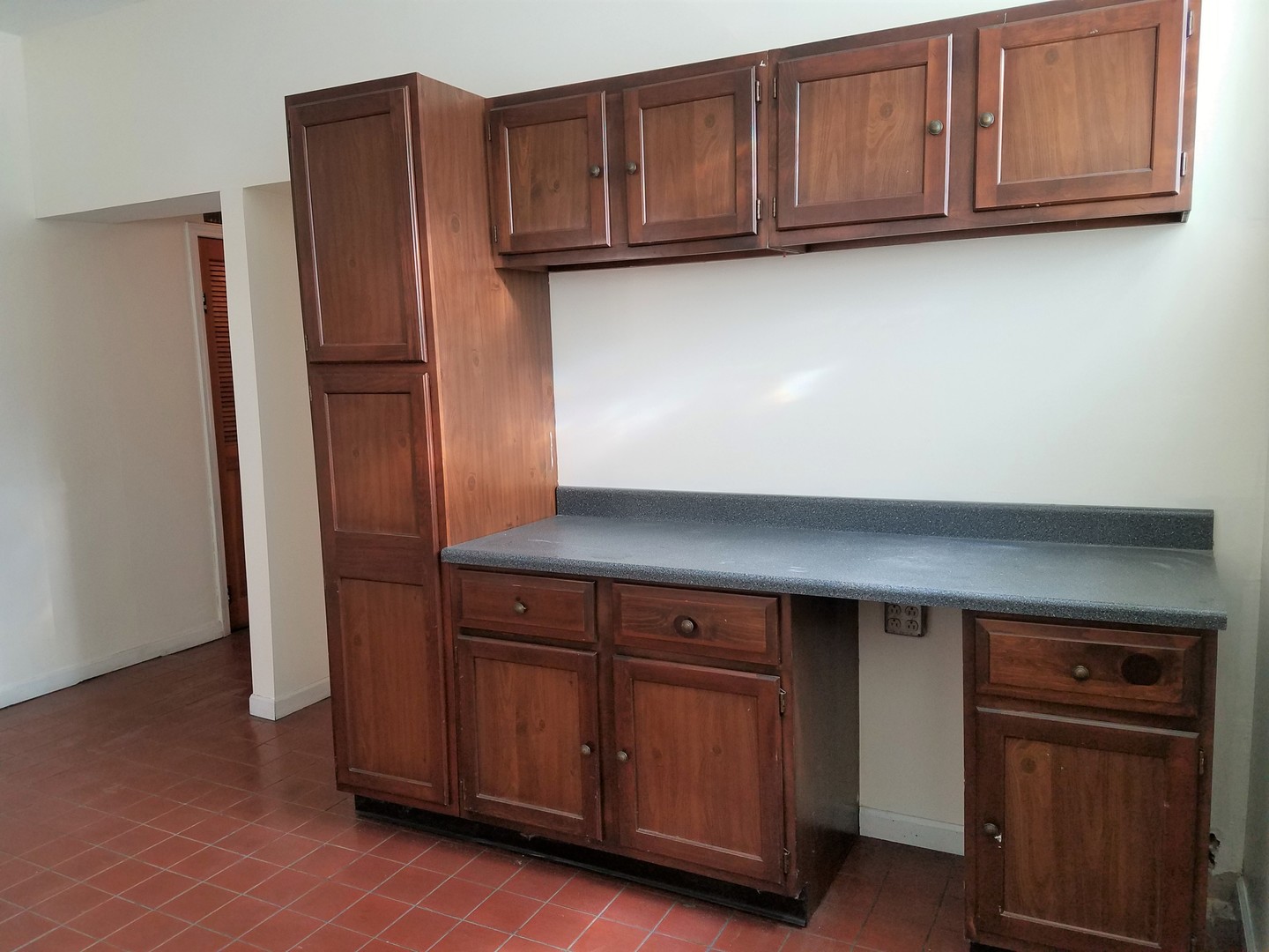 738 West 35th Street Chicago, IL 60608 - Photo 9 of 37