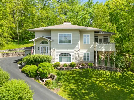 $1,029,900 | 1066 Edinborough Court, Geneva, WI 53147