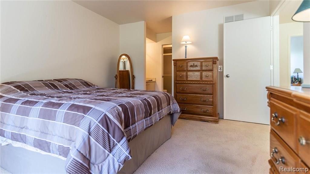 620 Ashley Circle, Unit 81 Rochester Hills, MI 48307 - Photo 32 of 45