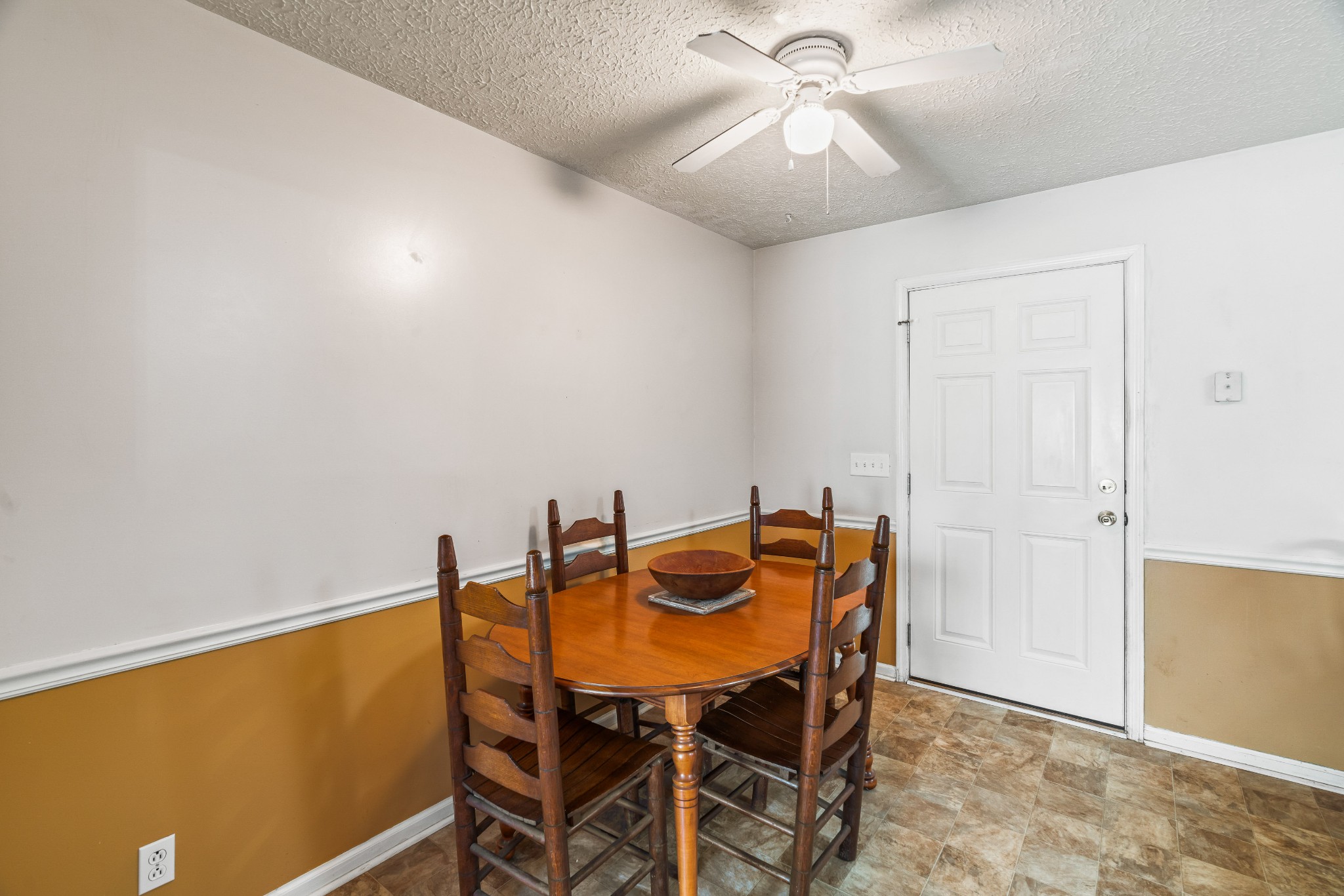 707 Spike Trail Murfreesboro, TN 37129 - Photo 14 of 64 a view of a dining room with furniture and chandelier fan