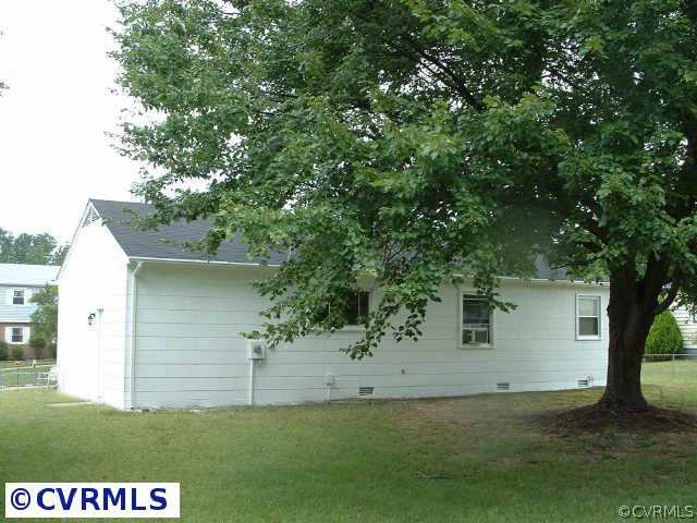 2539 Warner Road Petersburg, VA 23805 - Photo 4 of 6 Other - The back of the home