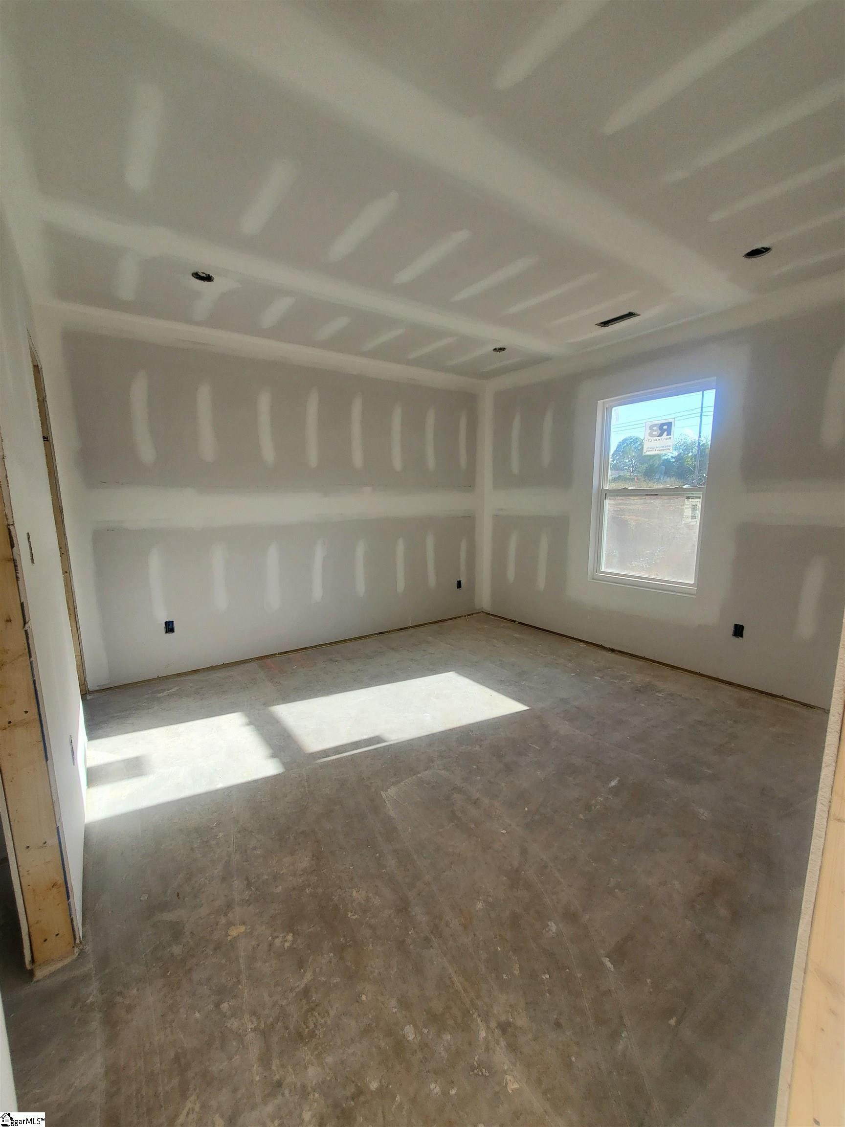 35 Lawrence Street Inman, SC 29349 - Photo 6 of 11 Gallery Image 6